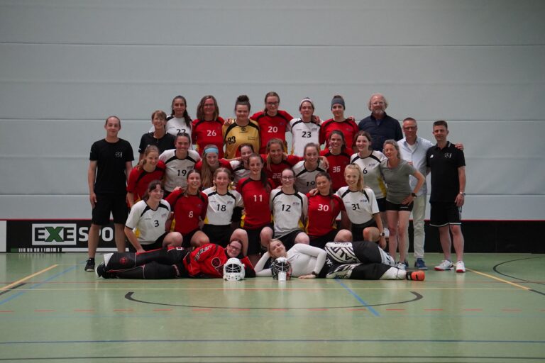 Sponsorenbesuch beim Damen-Trainingslager