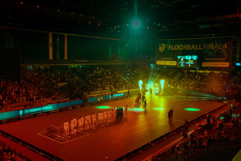Internationale & regionale Floorball Action